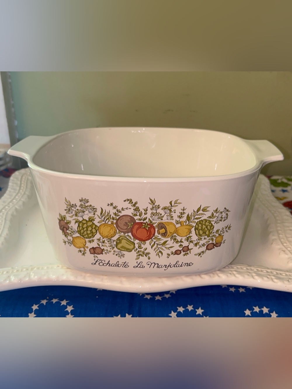 Vintage Corning Ware 3 Quart Cassarole Diah L'Echalote La Marjolaine" pattern
